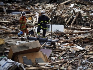 Japon nouveau séisme et mise en garde au tsunami